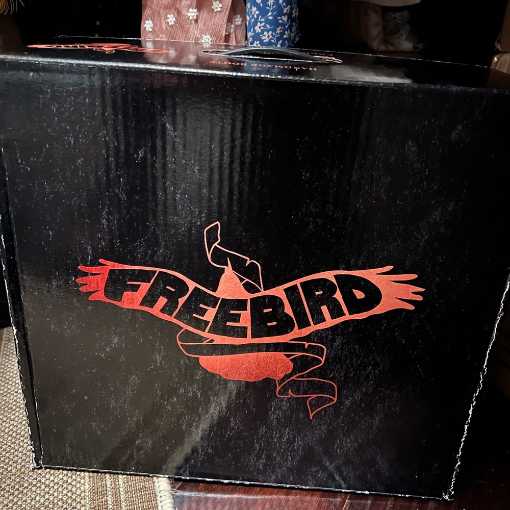 FREEBIRD Randi Black Snake in Size 6 - Picture 10 of 11
